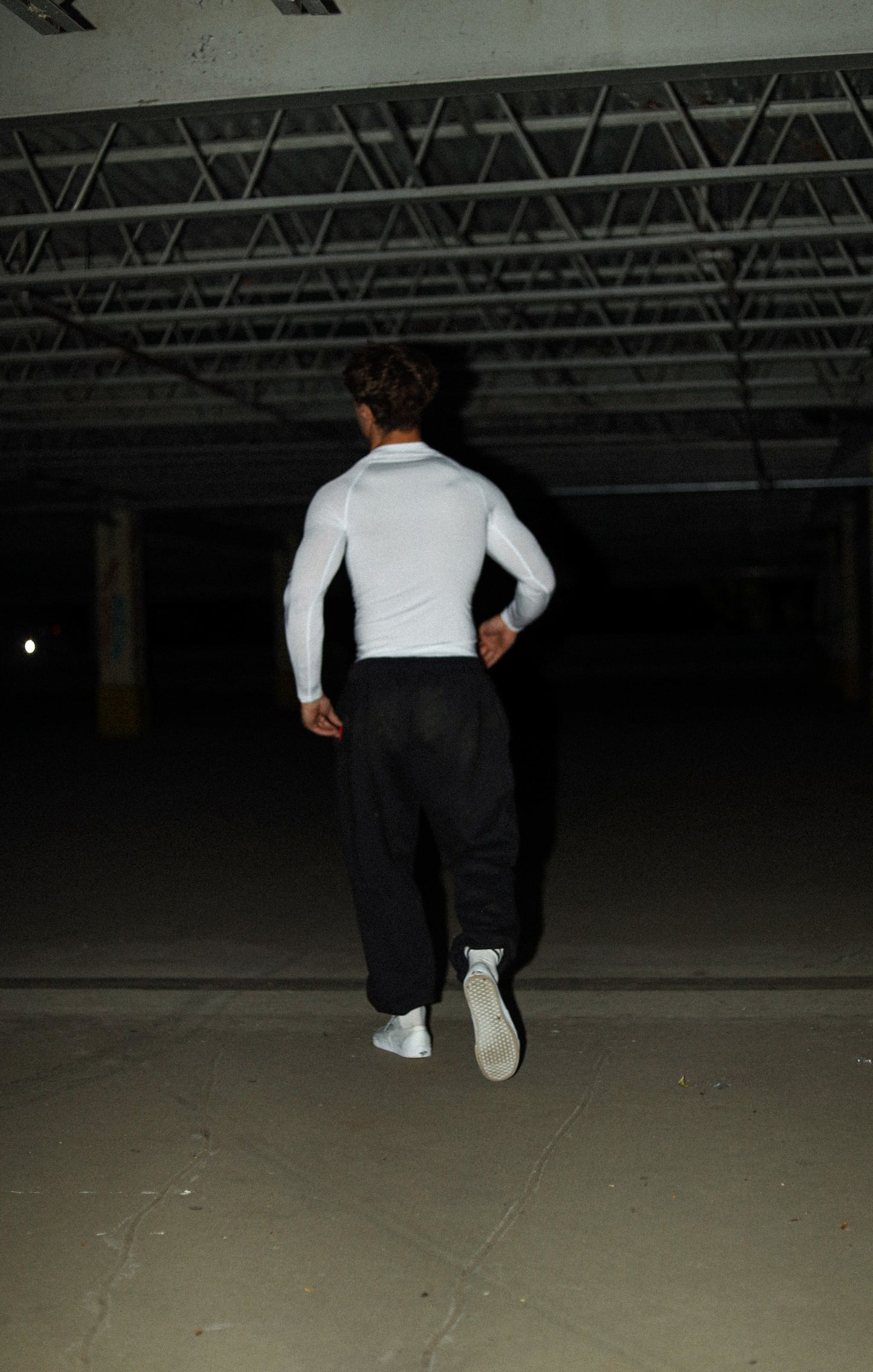 Venom Compression Long Sleeve | Chalk White